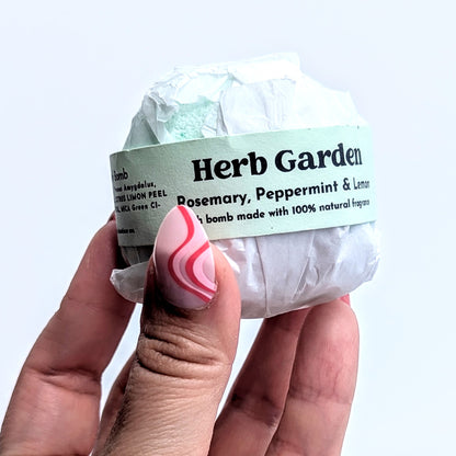 Herb garden bath bomb