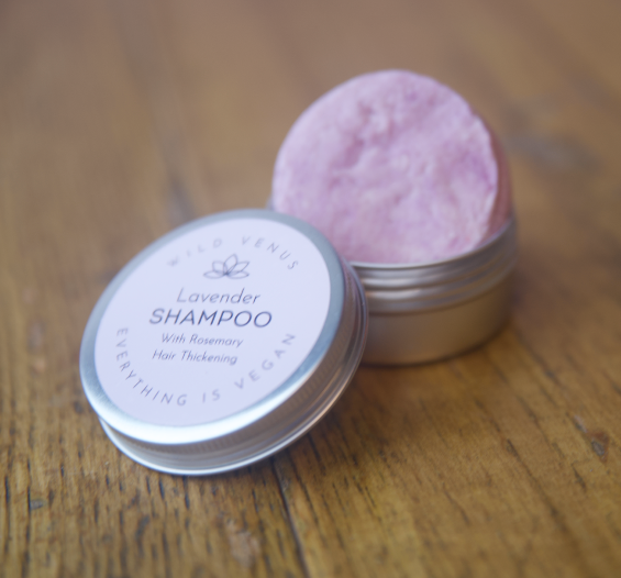 The lavender solid shampoo bar is a great travel companion as it's compact and comes in this useful and reusable travel tin. 